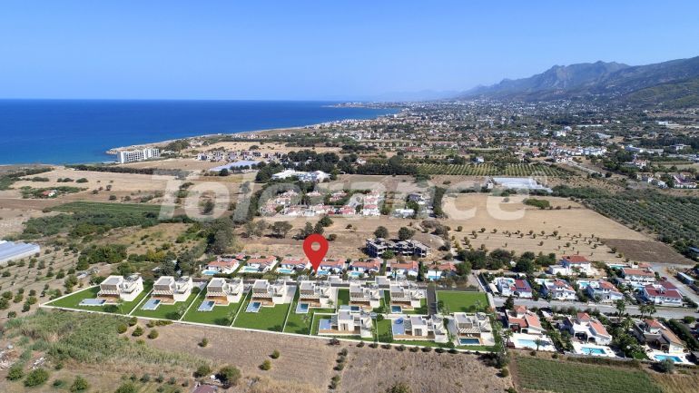 Вилла или дом от застройщика в Кирения, Северный Кипр с бассейном: купить недвижимость в Турции - 93375