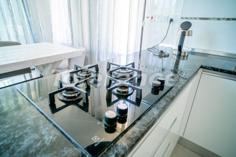 Вилла или дом в Кирения, Северный Кипр: купить недвижимость в Турции - 94374