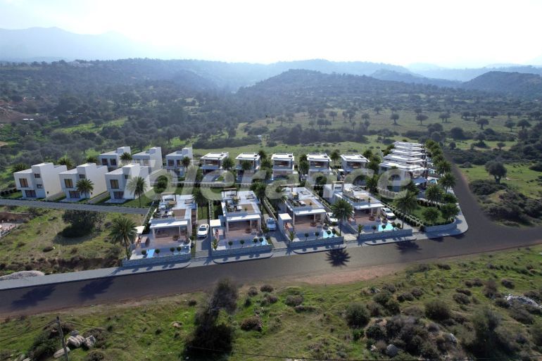 Вилла или дом от застройщика в Кирения, Северный Кипр с бассейном в рассрочку: купить недвижимость в Турции - 94404