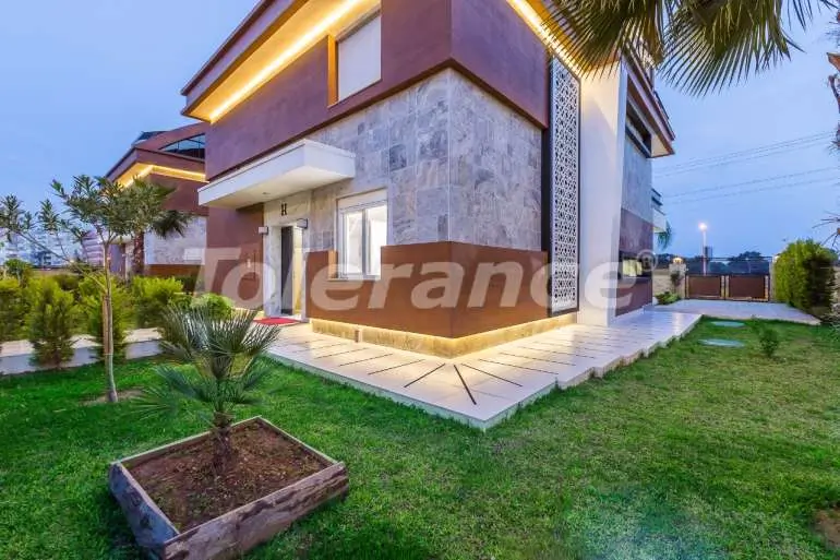 Вилла или дом от застройщика в Лара, Анталия с бассейном: купить недвижимость в Турции - 11214