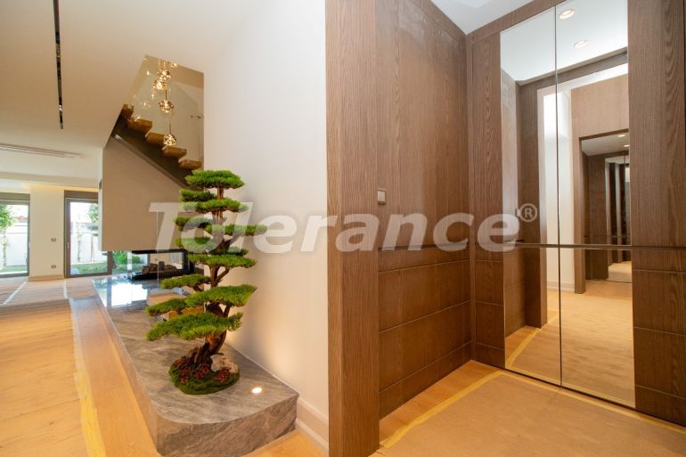 Вилла или дом от застройщика в Лара, Анталия с бассейном: купить недвижимость в Турции - 134902