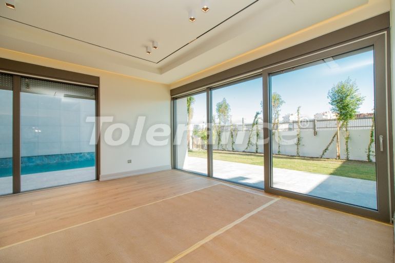 Вилла или дом от застройщика в Лара, Анталия с бассейном: купить недвижимость в Турции - 134915