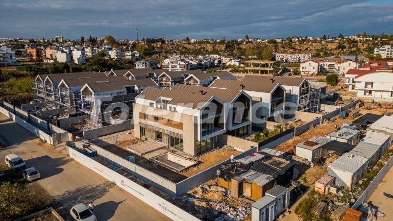 Вилла или дом от застройщика в Лара, Анталия с бассейном: купить недвижимость в Турции - 134948