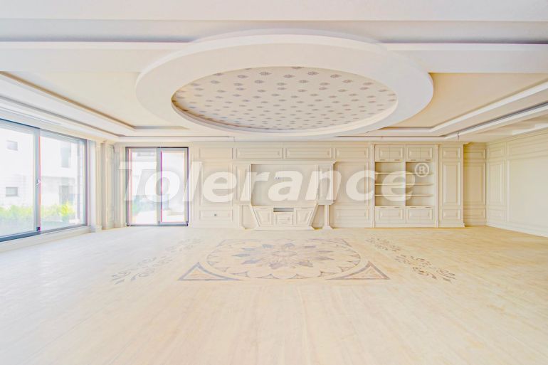 Вилла или дом от застройщика в Лара, Анталия вид на море с бассейном: купить недвижимость в Турции - 52067