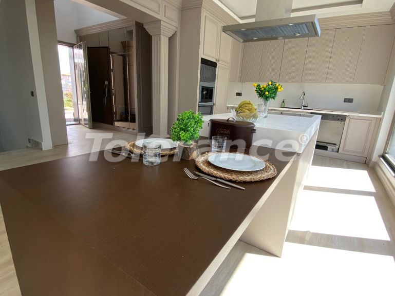 Вилла или дом от застройщика в Лара, Анталия вид на море с бассейном: купить недвижимость в Турции - 52080