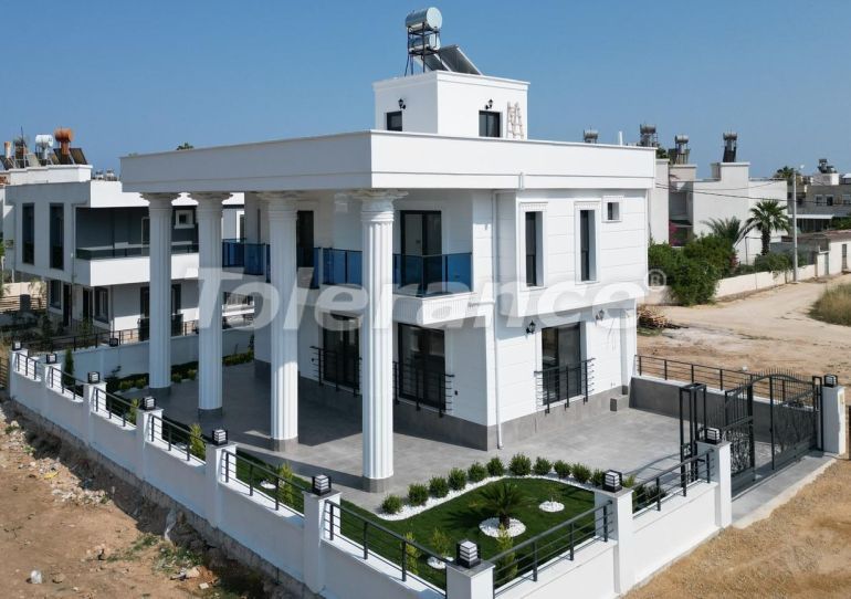 Вилла или дом от застройщика в Мерсине: купить недвижимость в Турции - 136248