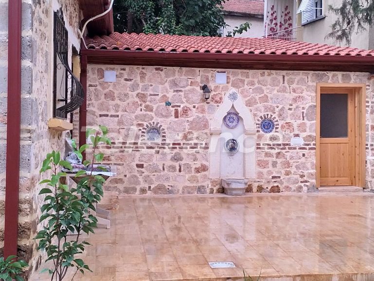 Вилла или дом в Муратпаша, Анталия: купить недвижимость в Турции - 81317