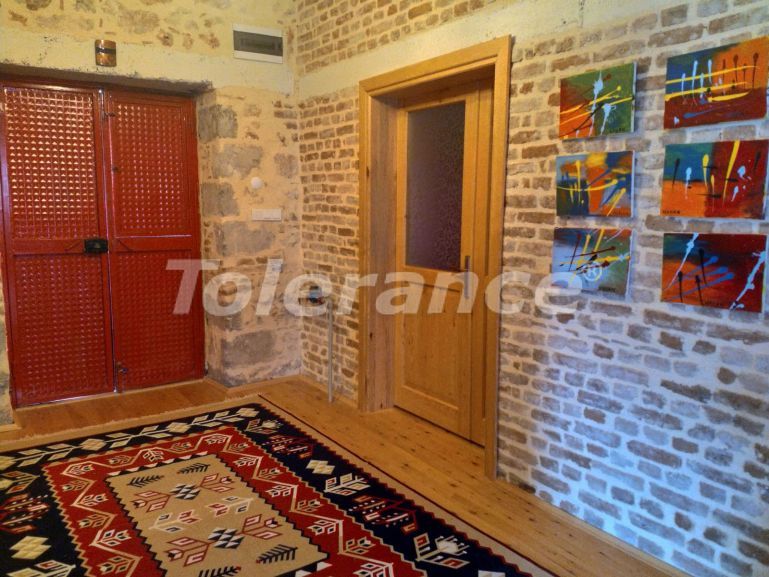 Вилла или дом в Муратпаша, Анталия: купить недвижимость в Турции - 81318