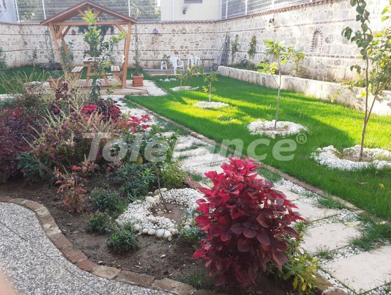 Вилла или дом в Муратпаша, Анталия: купить недвижимость в Турции - 81319