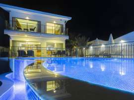Вилла или дом в Олюдениз, Фетхие с бассейном: купить недвижимость в Турции - 70439