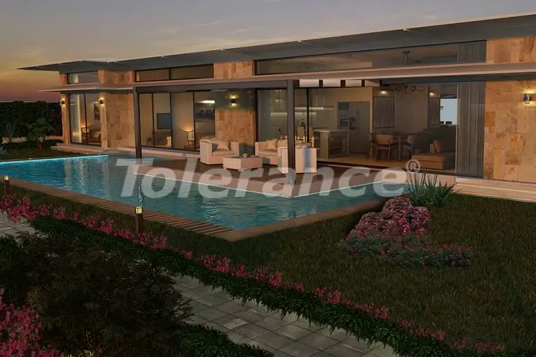 Вилла или дом в Ортакент, Бодрум вид на море с бассейном: купить недвижимость в Турции - 7931