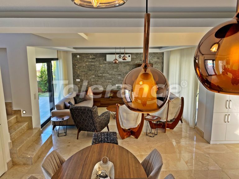 Вилла или дом в Оваджик, Фетхие вид на море с бассейном: купить недвижимость в Турции - 70021