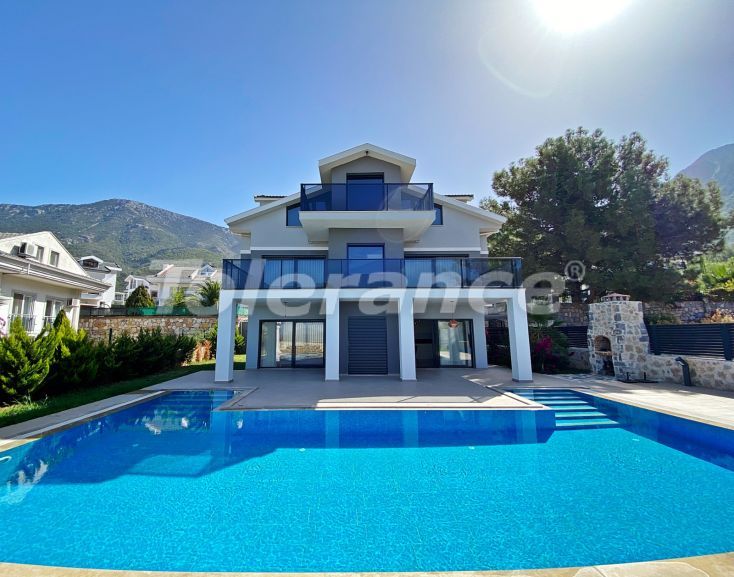 Вилла или дом в Оваджик, Фетхие вид на море с бассейном: купить недвижимость в Турции - 70024