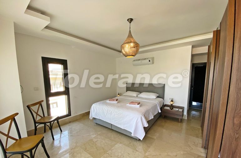 Вилла или дом в Оваджик, Фетхие вид на море с бассейном: купить недвижимость в Турции - 70027