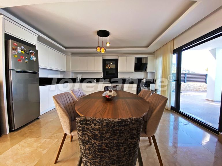 Вилла или дом в Оваджик, Фетхие вид на море с бассейном: купить недвижимость в Турции - 70033