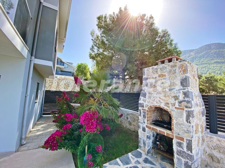 Вилла или дом в Оваджик, Фетхие вид на море с бассейном: купить недвижимость в Турции - 70042