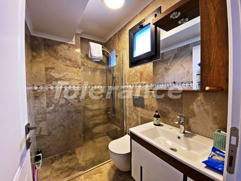 Вилла или дом в Оваджик, Фетхие вид на море с бассейном: купить недвижимость в Турции - 70043