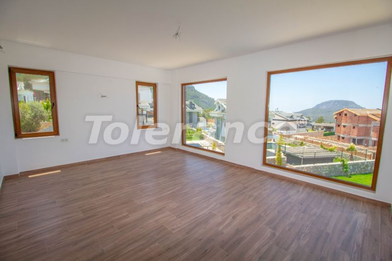 Вилла или дом в Оваджик, Фетхие с бассейном: купить недвижимость в Турции - 70058