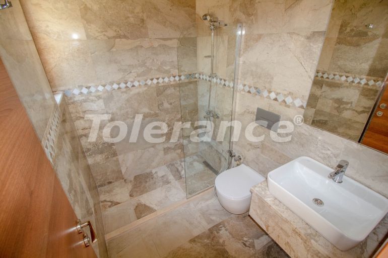 Вилла или дом в Оваджик, Фетхие с бассейном: купить недвижимость в Турции - 70059