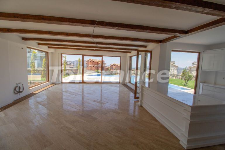 Вилла или дом в Оваджик, Фетхие с бассейном: купить недвижимость в Турции - 70062