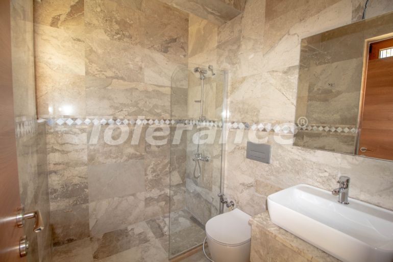 Вилла или дом в Оваджик, Фетхие с бассейном: купить недвижимость в Турции - 70076