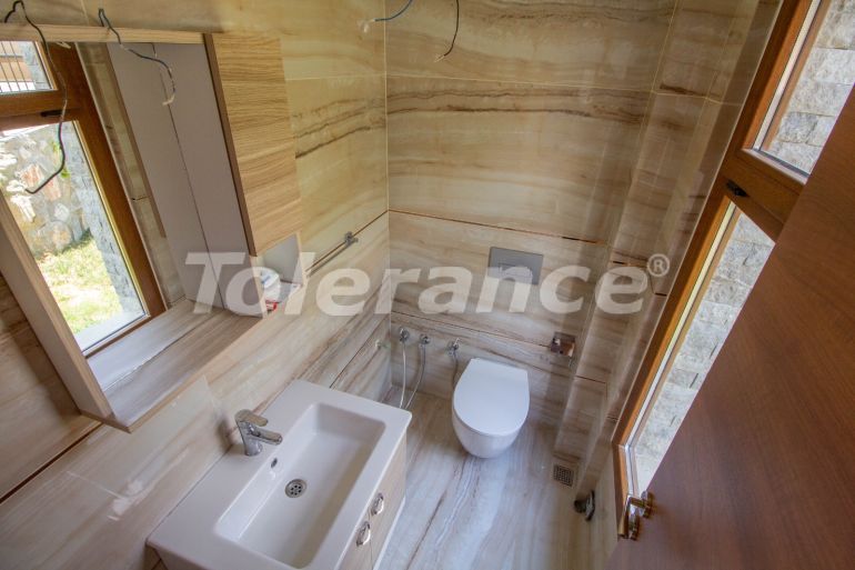 Вилла или дом в Оваджик, Фетхие с бассейном: купить недвижимость в Турции - 70084