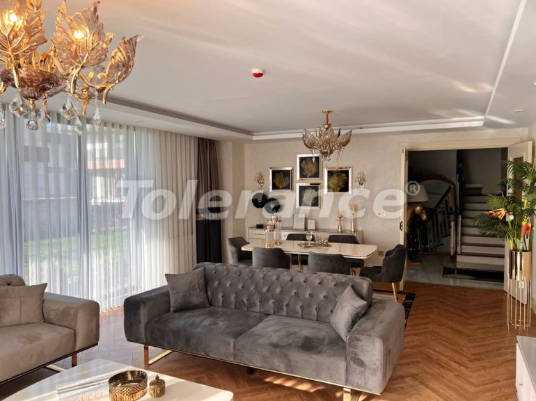 Вилла или дом от застройщика в Силиври, Стамбул вид на море с бассейном в рассрочку: купить недвижимость в Турции - 133475