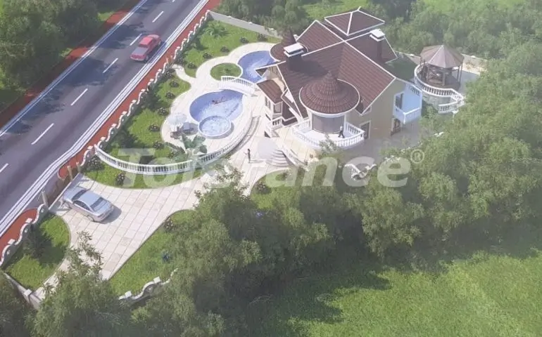 Земельный участок в Гёйнюк, Кемер: купить недвижимость в Турции - 16260